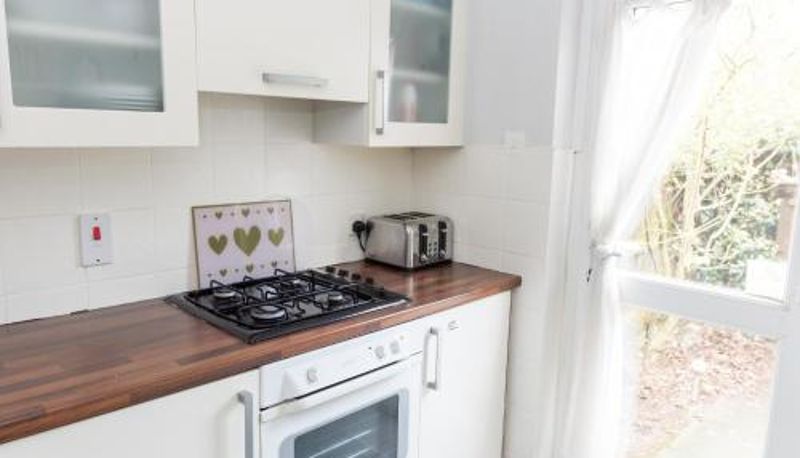 Appartement - Great Location - City Centre - Parking - 4 Beds - 2 Bedrooms