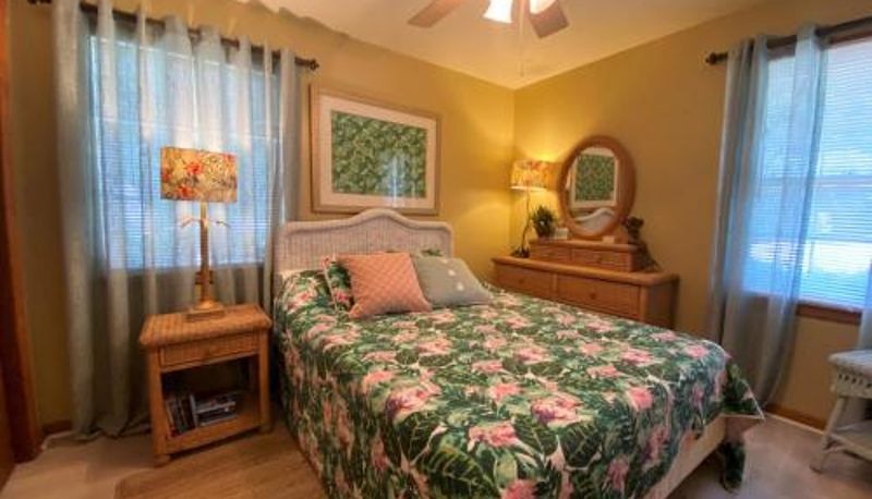 Info - HOLLAND HOUSE DUPLEX Duplex