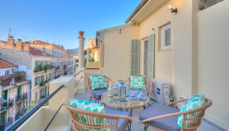 Bilgi - Paganini City Center Apartment with Terrace - Happy Rentals