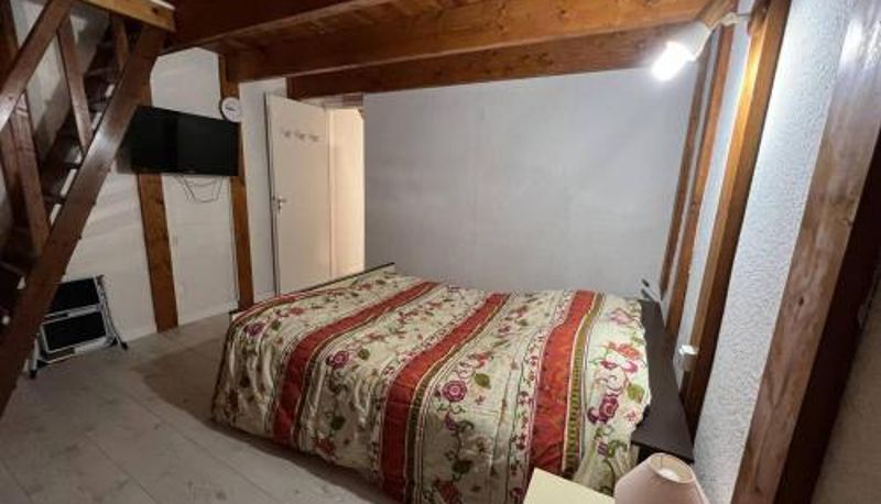 Info - 2 chambres - FR-1-593-82 Triplex central aux Angles avec ascenseur