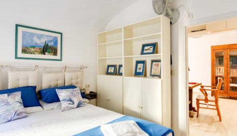 Info - GuestHost - Parioncino Central and Cozy Apartment