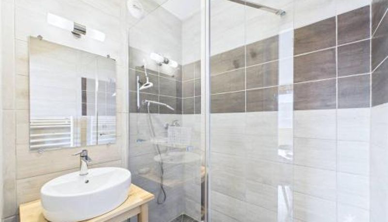 Standart oda - parking inclus  skis aux pieds Appartement moderne 5 pers