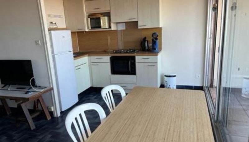 Standard room - au bord de la plage avec parking et terrasse - FR-1-749-13  6 pers Appartement T3 à Cap d'Agde