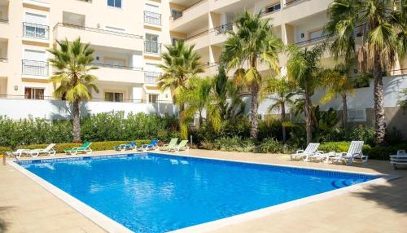 Appartamento - A04 - Large Modern 1 Bed Apartment with pool