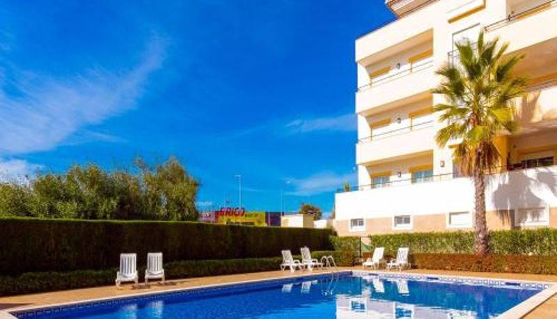 Appartamento - A04 - Large Modern 1 Bed Apartment with pool