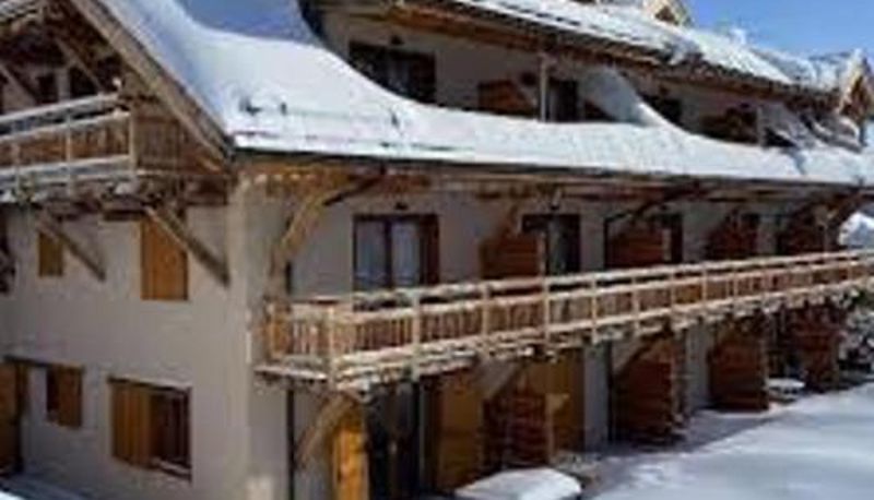 Chambre Standard - parking inclus  face aux pistes Superbe duplex lumineux pour 8 pers.