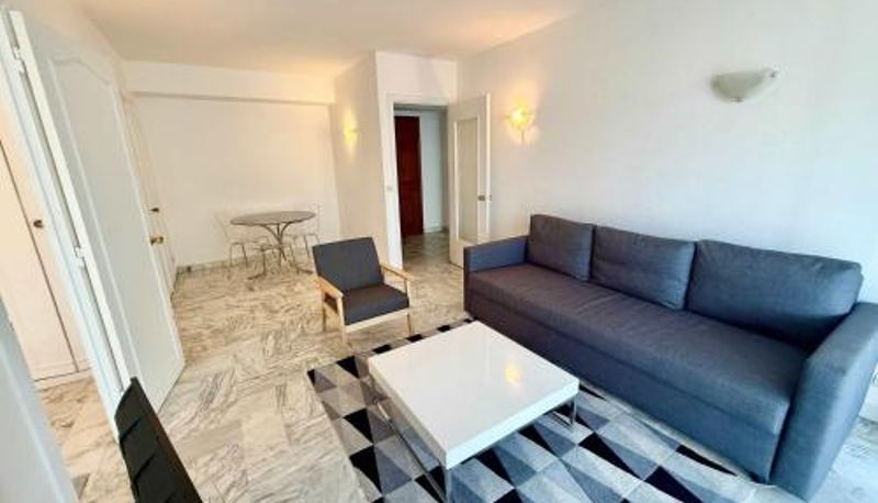 Camera standard - C062 Appart fonctionne Proche du centre Cannes