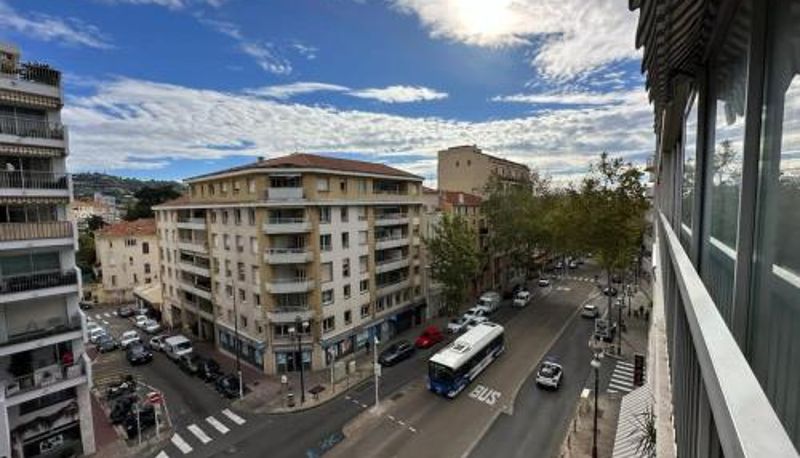 Apartament - C062 Appart fonctionne Proche du centre Cannes