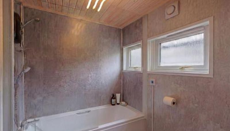 Apartament - Starlink WiFi  Bideford Bay 18 Bucklands Stylish Chalet