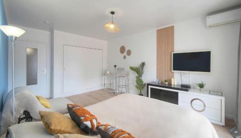 Standard room - FRGK Wilson PalaceAC WIFI FIBRE Terrasse
