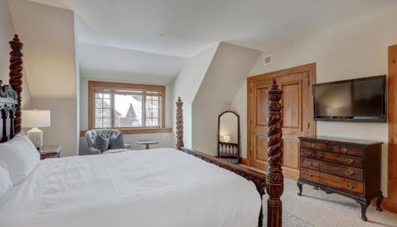 Standart oda - 4Br Ski in Ski Out the Top of Bachelor Gulch condo