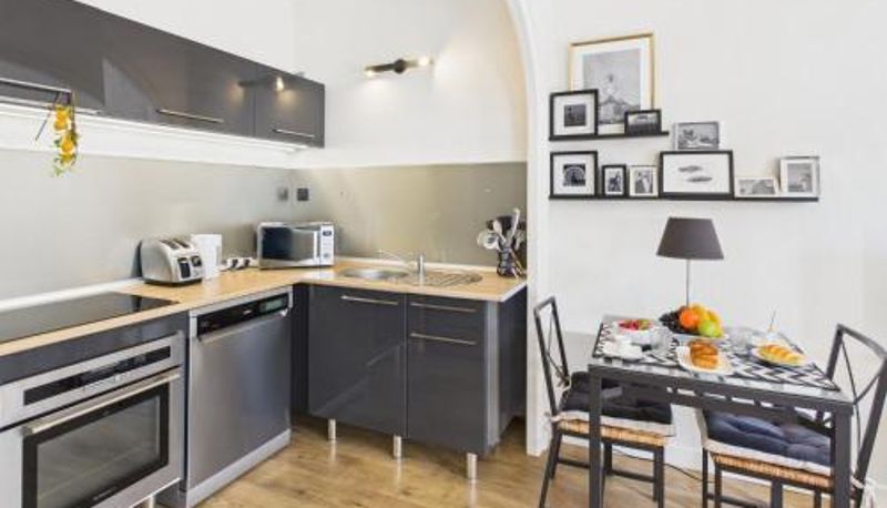 Apartment - -HANNAH- Joli cocon avec vue sur la ville-close
