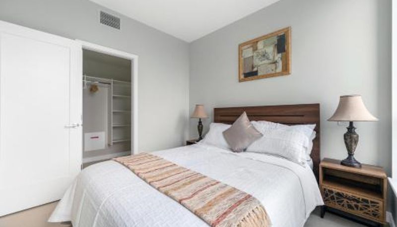 Standardzimmer - Modern Comfort at UBC: 1BR Condo near Campus