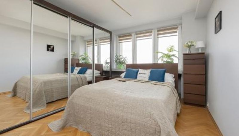 Rum - Salezego Apartment near PGE Narodowy Warsaw by Heyrent