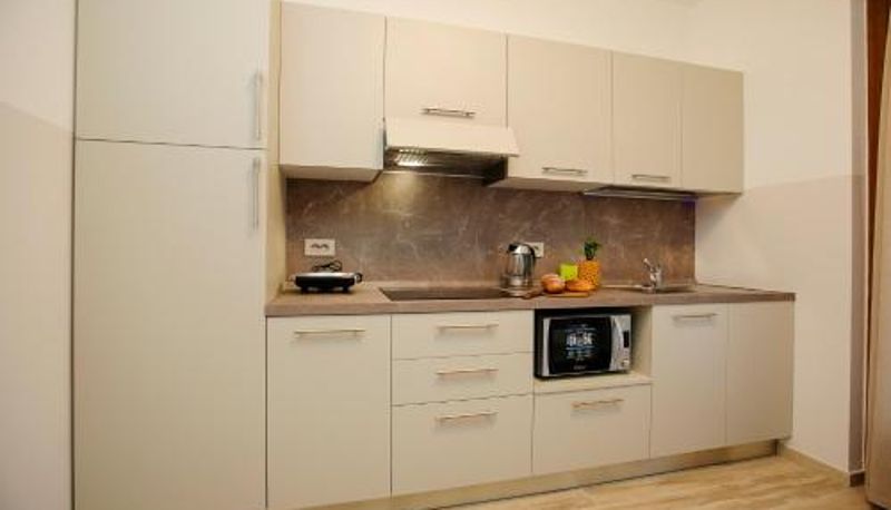 Daire - Bella Arco Apartment with Balcony - Happy Rentals