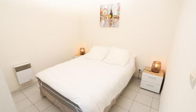 Camera standard - St Cyprien appart 3etoiles avec belle terrasse
