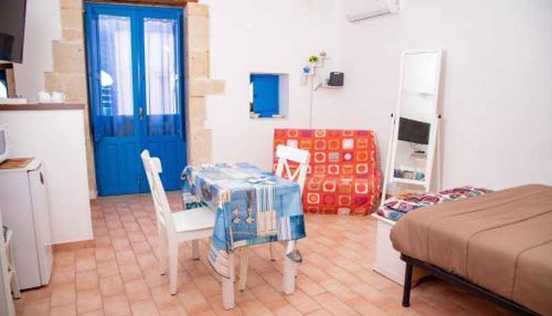 Bilgi - Xenia and Selene Apartments 200m From Sea