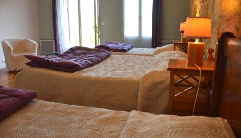 Suite - Domaine Bellevue Cottage en Périgord - Longère 18ème - Parc 3ha - Gîtes Plain-Pied - Terrasse Privative Arborée