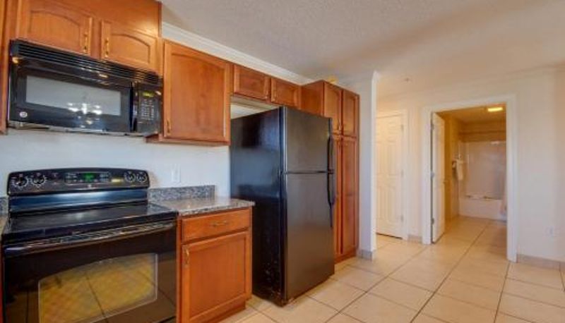 Daire - Americana Condos 10th street