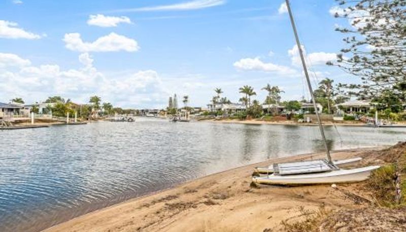 Info - 2 bedroom apartment on canal Anjuna