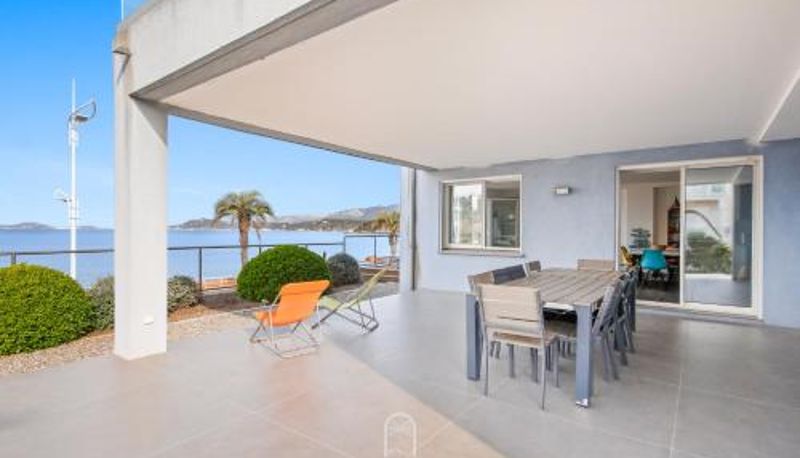 Apartament - Villa Antoine Appartement T3 Cabine RDJ Vue mer CLiM Wifi parking plage 50m La Garonne