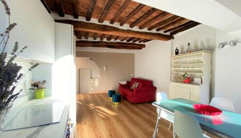 Daire - CASA ILARIA - Luminoso Appartamento con Vista nel Centro Storico