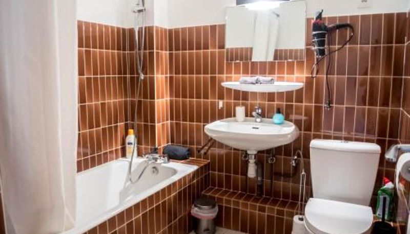 Standart oda - Travel Homes The EastSide Parking and downtown