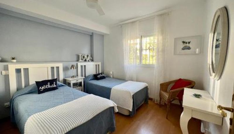 Zimmer - 80 m² with shared pool Elegant apartment in Marbella