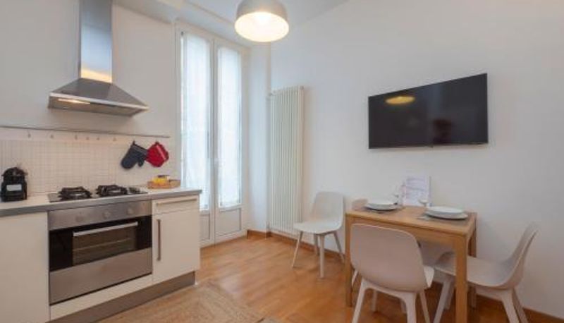 Apartament - Contemporary Appartament in Vibrant Isola