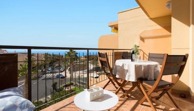 Daire - sea view and free WIFI Adeje with pool