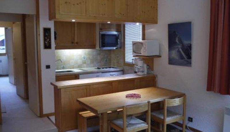 Camera standard - Appartement skis aux pieds pour 6 personnes à Méribel - FR-1-355-146