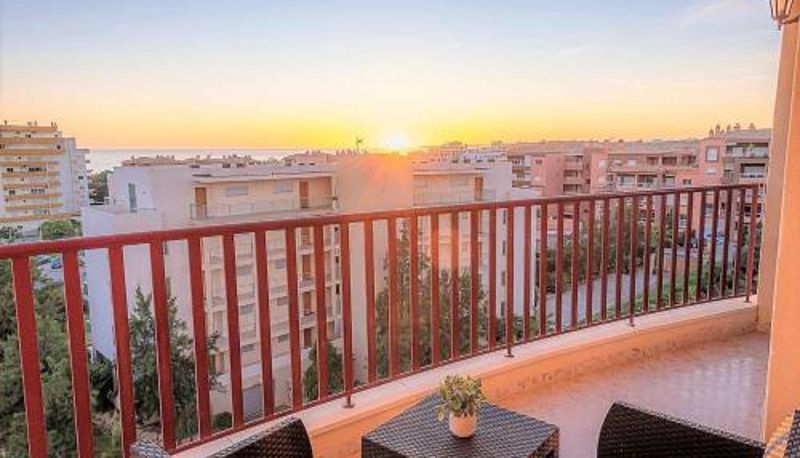 Apartamento - T1 Club Praia Mar Piscina Praia e Por do Sol