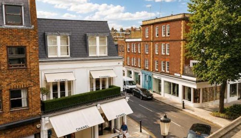 Info - Brompton Cross 1BR newly refurbished