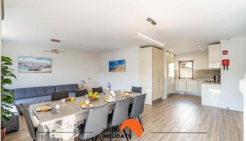 Appartamento - #164 Saradel 42 by Home Holidays