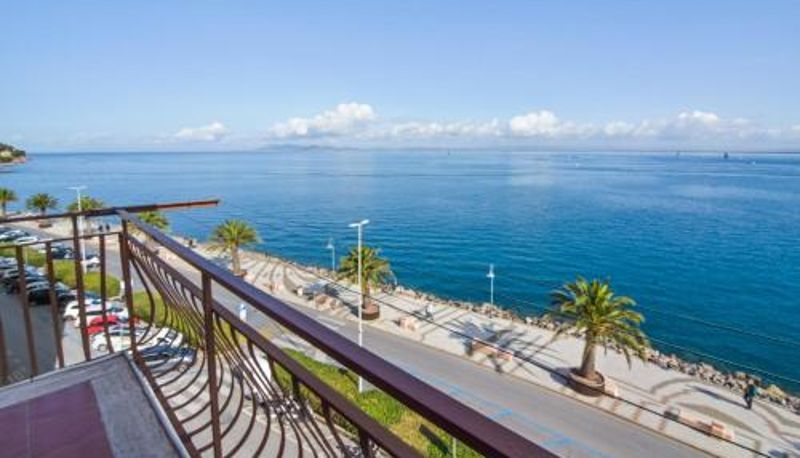 Informacje - Apartment with balcony in Porto Santo Stefano 89 m² sea view