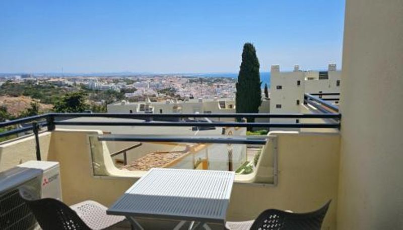 Info - Ocean View Beach Studio Old Town