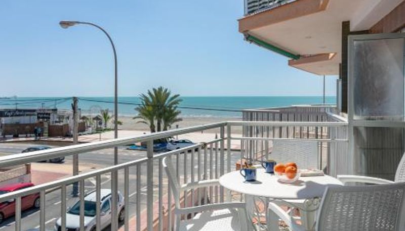Bilgi - Apartment with stunning sea views