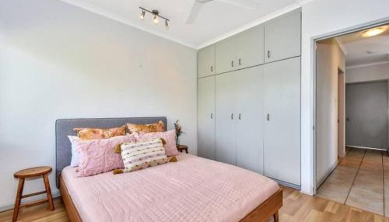Información - Gorgeous Golf Course views from top floor