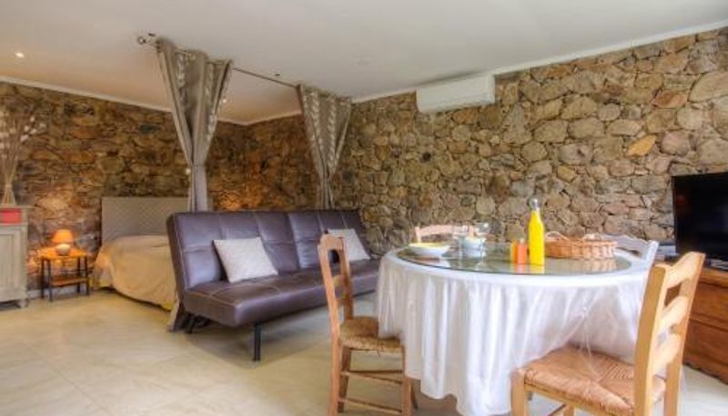 Bilgi - Studio accueillant à Moltifao 30 m² avec terrasse et jardin