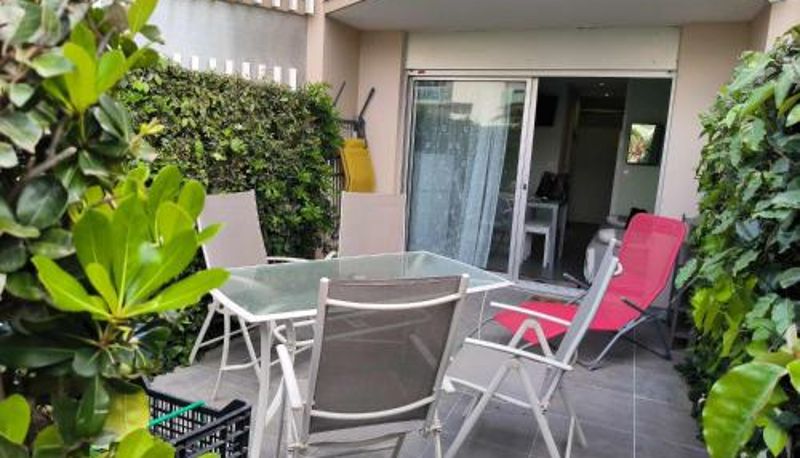 Camera standard - St Cyprien studio cabine avec terrasse et piscine