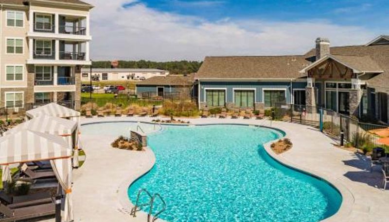 Info - Spacious Furnished Resort Style Apartments