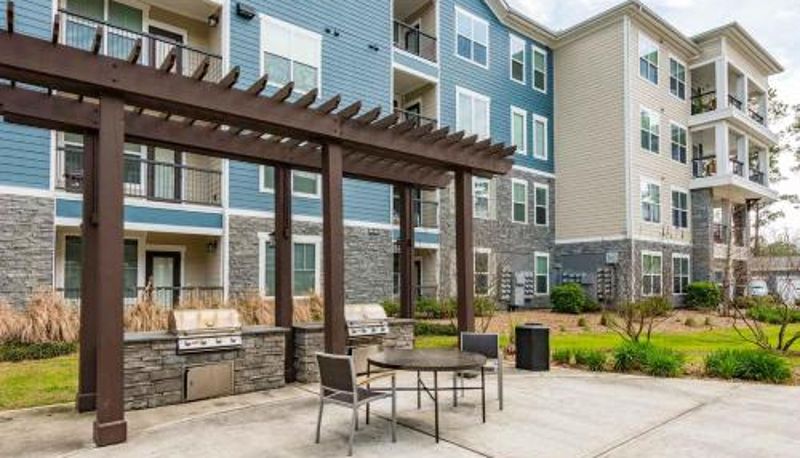 Info - Spacious Furnished Resort Style Apartments