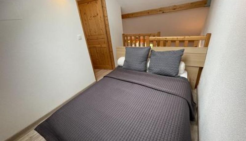 Camera standard - parking et Wifi - FR-1-787-6 Appartement duplex avec vue