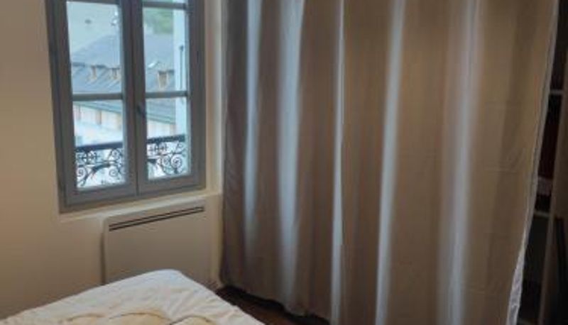 Apartment - Réveil sur la tour