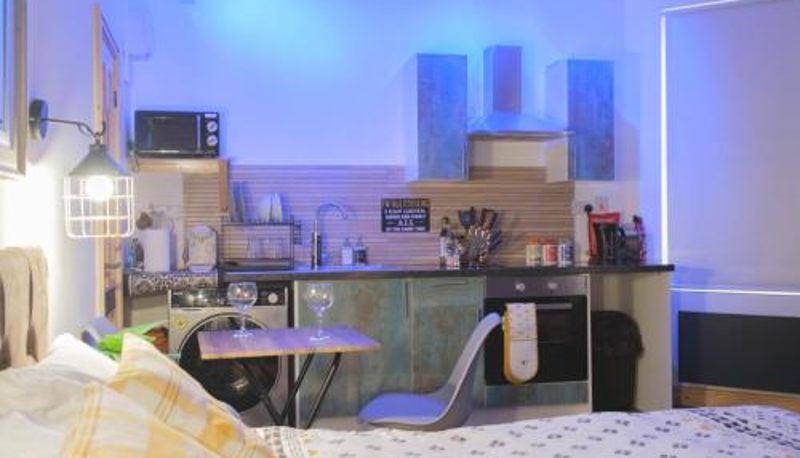 Info - Stylish Stays in Leeds Hosted with Care