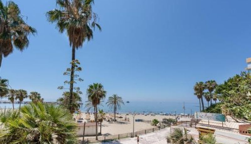 Standardzimmer - Apartment Overlooking the Beach
