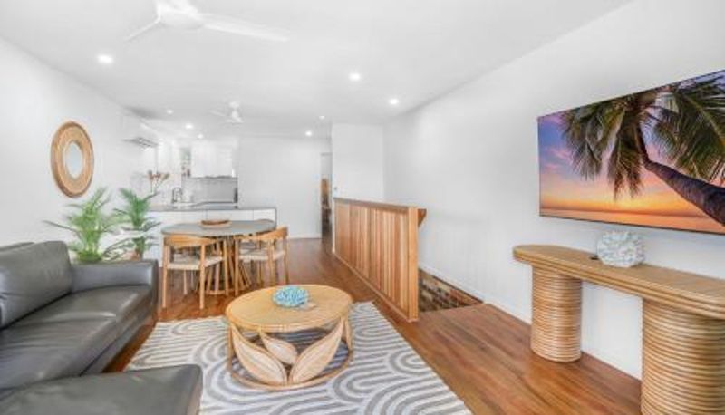 Bilgi - 1-46 Manooka Drive - Rainbow Beach Aircon. Wifi. Pool. View