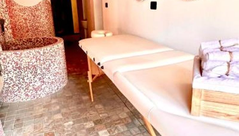 Apartamento - doccia emozionale e kneipp  sauna Dormi nella SPA privata con letto ad acqua
