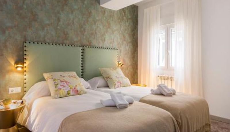 Apartament - Genteel Home Mano de Hierro