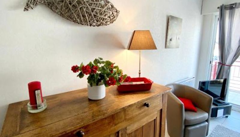 Standart oda - Appartement Charmant avec Garage à 400 m de la Plage